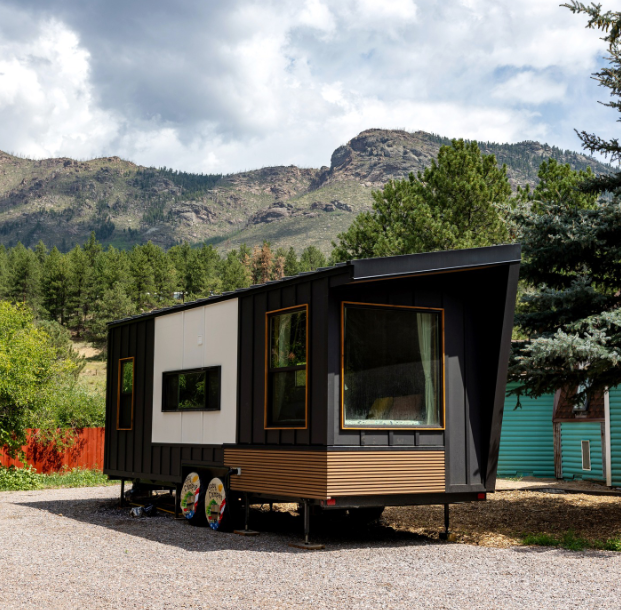 tiny home on wheels